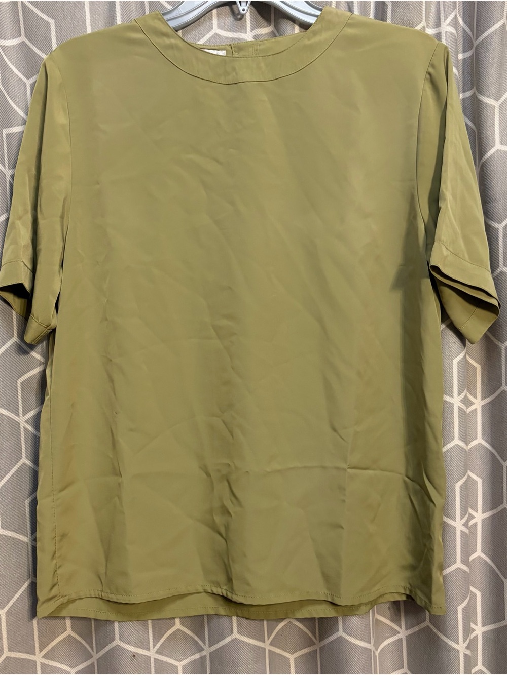 Worthington Olive Short Sleeve Crewneck Shirt